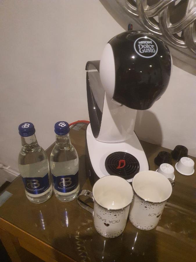 Hotel The Swan @ Stoford Exterior foto A Nespresso coffee machine